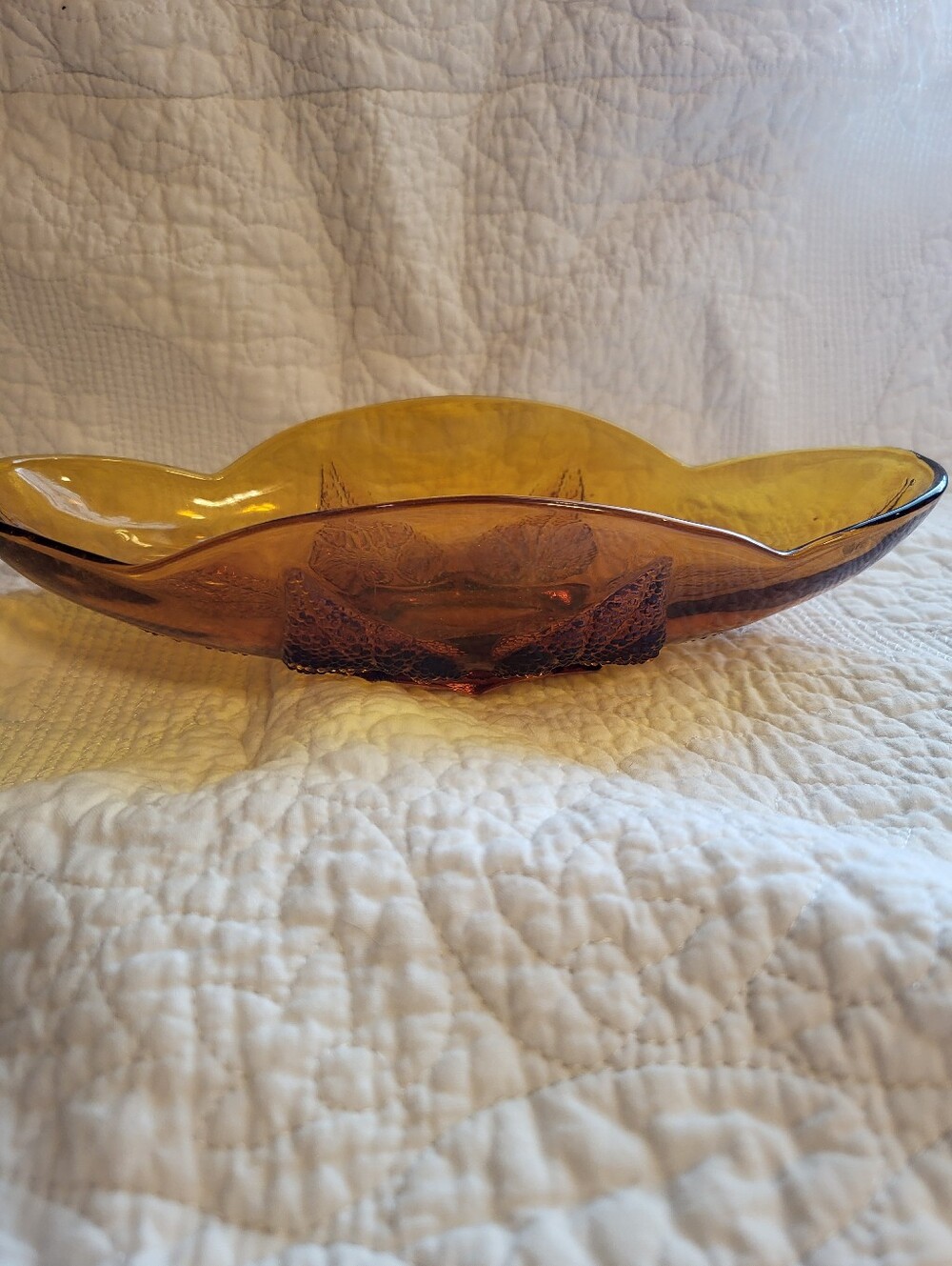 Anchor Hocking 2.25 x 4.75 x 10 In Amber Glass Leaves Decorative Bowl